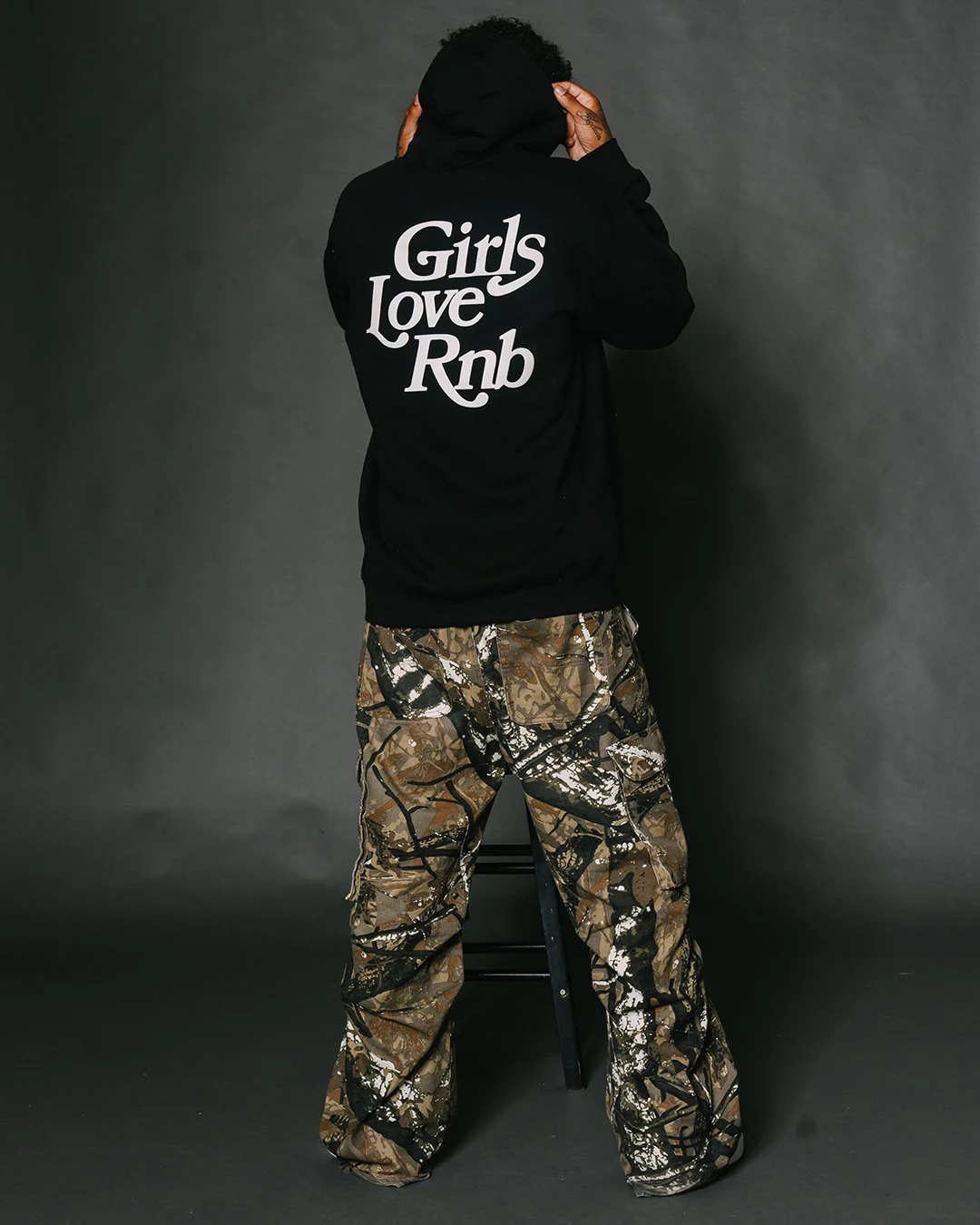 Girls Love Rnb | Navy Puff Print Pullover Hoodie - Image 3