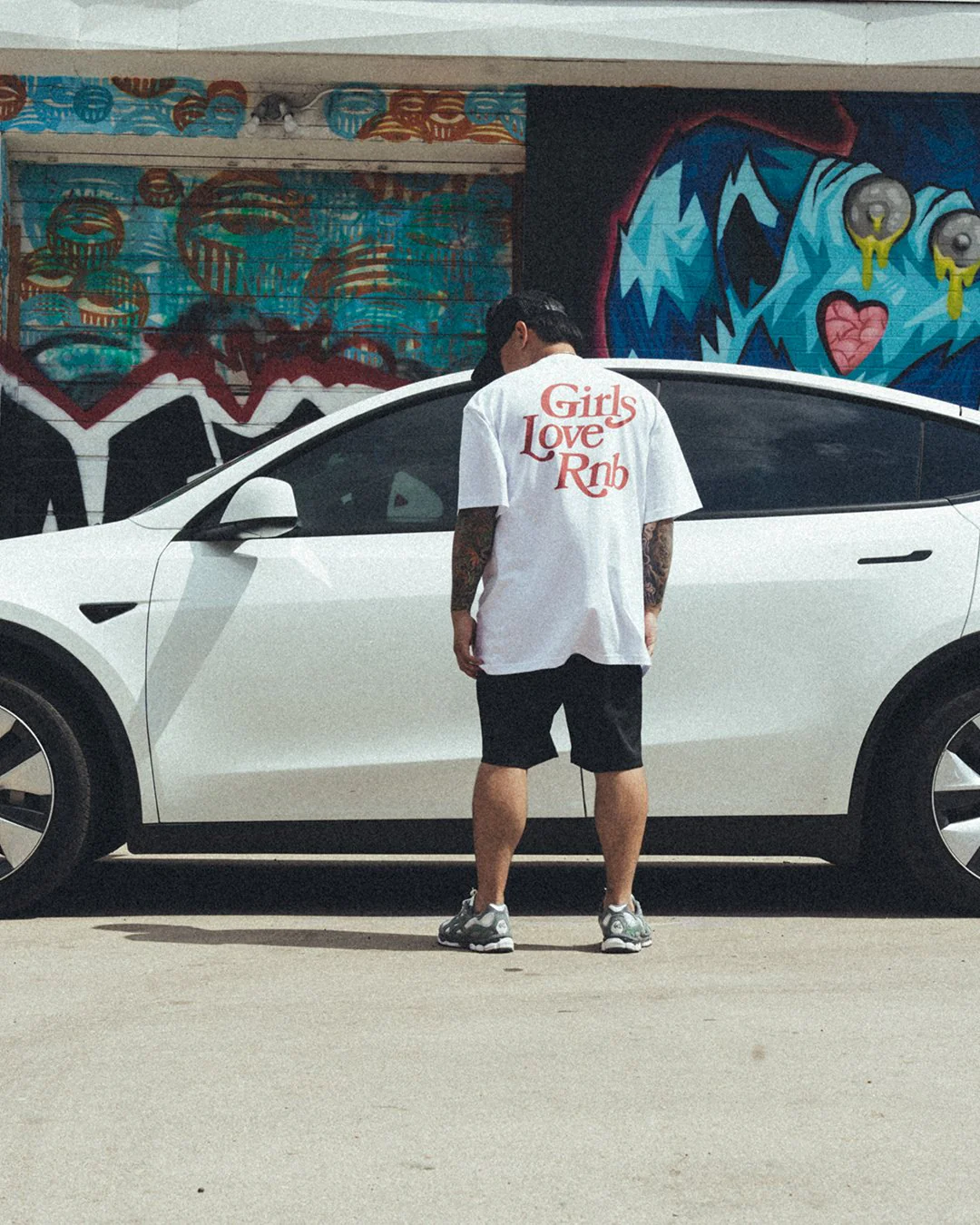Girls Love Rnb | Heavyweight White Graphic Tee - Image 4